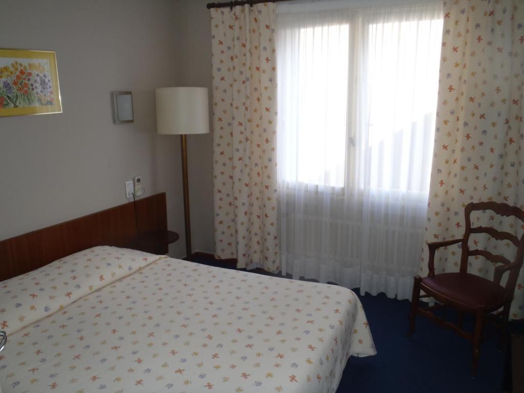 Grand Hotel Du Cours Sisteron Værelse billede