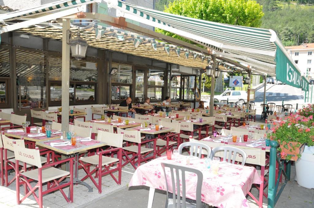 Grand Hotel Du Cours Sisteron Eksteriør billede
